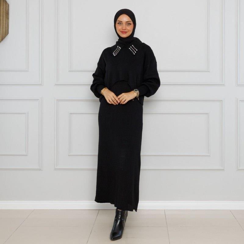 Winter wool two-piece dress for veiled women, ideal for daily looks, model G1532 - Black