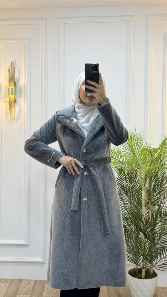 Elegant long coat with a tie at the waist and simple decorative touches, perfect for winter looks Model G1560 - Gray