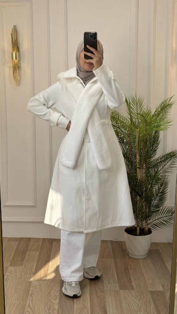 new season women's winter stylish and modern trench coat fur collar model G1562 - White