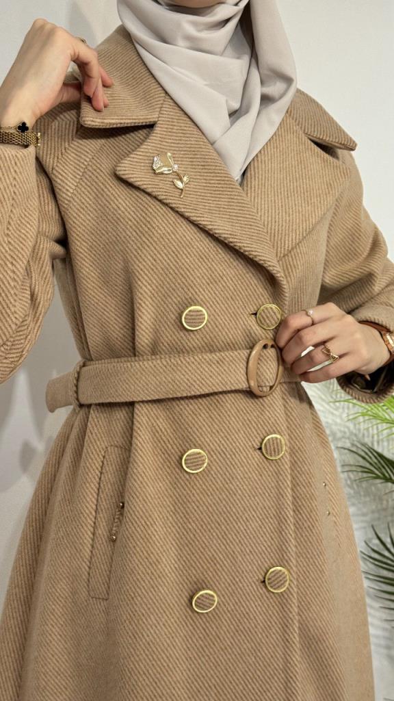 Women's stylish and comfortable winter coat, model G3535 - Beige
