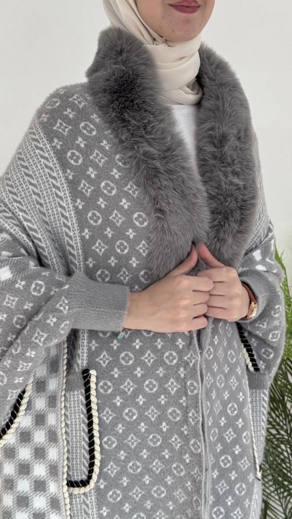 New season women's winter cape, model G3693 - Gray New season women's winter cape, model G3693 - Gray