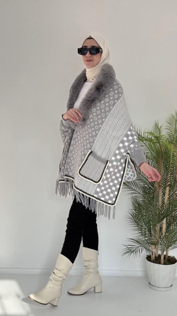 New season women's winter cape, model G3693 - Gray New season women's winter cape, model G3693 - Gray