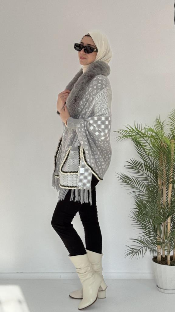 New season women's winter cape, model G3693 - Gray New season women's winter cape, model G3693 - Gray