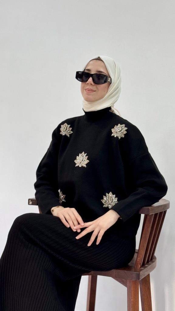Women's winter dress, model G3741 - Black Women's winter dress, model G3741 - Black