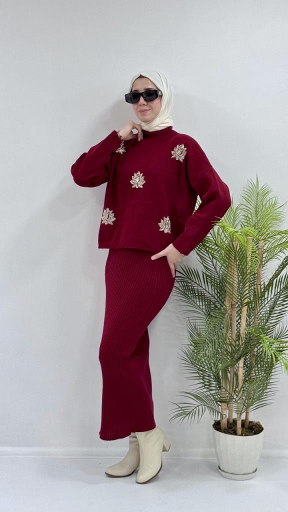 Women's winter dress, model G3741 - Burgundy Women's winter dress, model G3741 - Burgundy