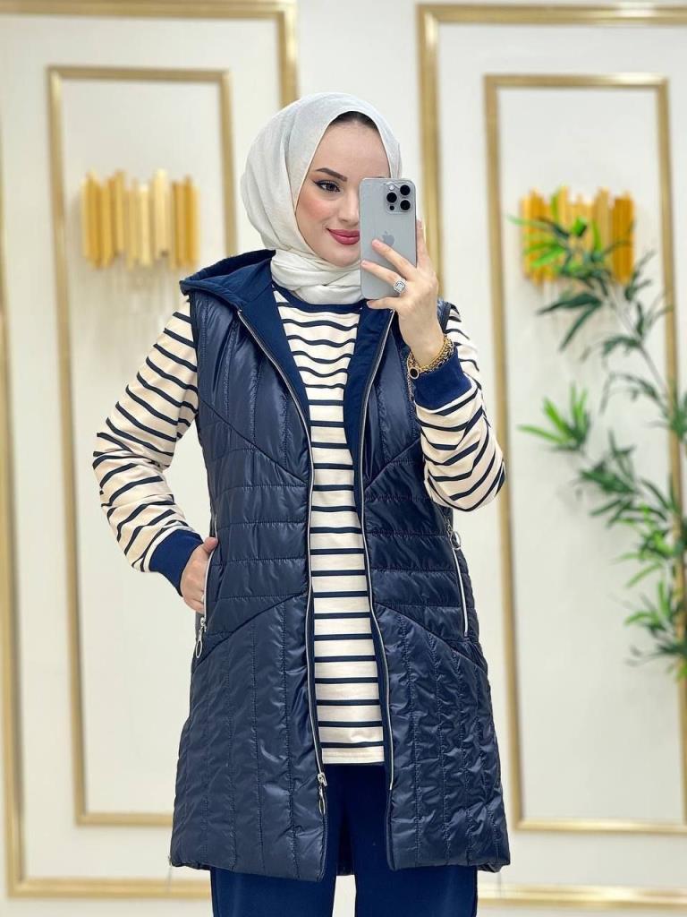 طقم بيجامة شتوي أنيق ومريح، من 3 قطع، للنساء، موديل G3832 - كحلي طقم بيجامة شتوي أنيق ومريح، من 3 قطع، للنساء، موديل G3832 - كحلي