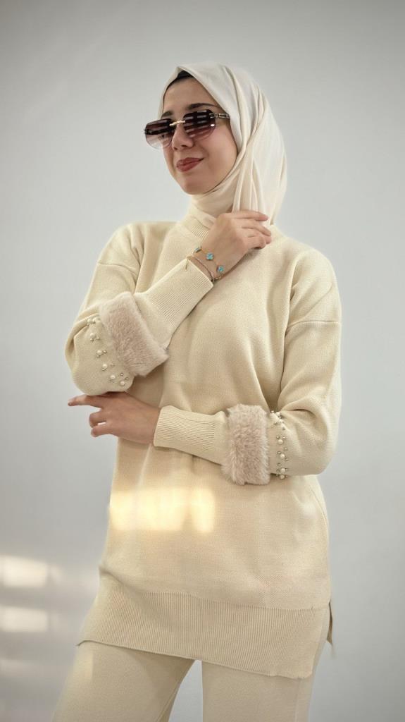 Women's Stylish and Comfortable Hijab Top and Bottom Set, Model G4073 - Ecru
