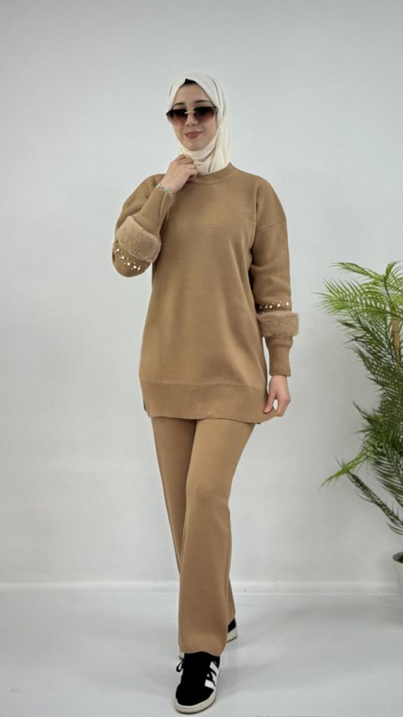 Women's Stylish and Comfortable Hijab Top and Bottom Set, Model G4073 - Beige
