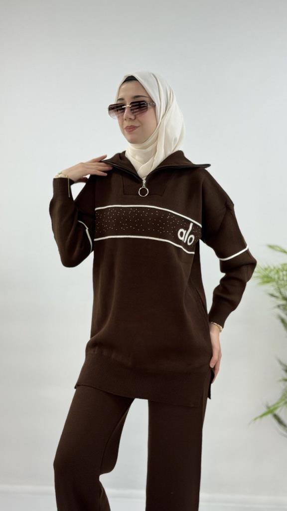 Women's hijab top and bottom set, model G4070 - Brown