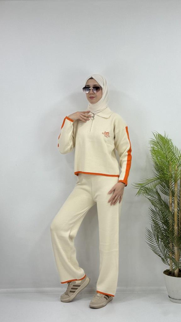 Women's Stylish and New Seasonal Top and Bottom Set, Modest Model G4071 - Ecru
