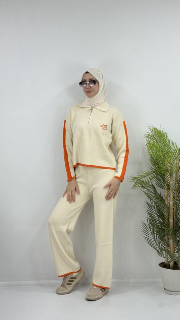 Women's Stylish and New Seasonal Top and Bottom Set, Modest Model G4071 - Ecru