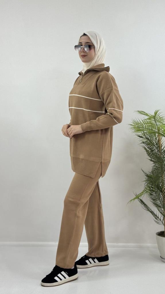 Women's new seasonal knitwear top and bottom hijab suit, model G4072 - Beige