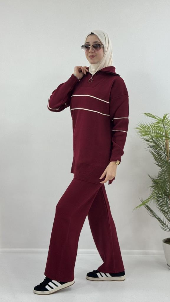Women's new seasonal knitwear top and bottom hijab suit, model G4072 - Burgundy