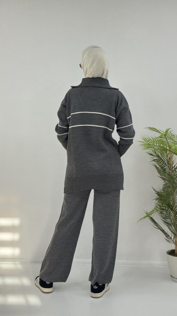 Women's new seasonal knitwear top and bottom hijab suit, model G4072 - Gray