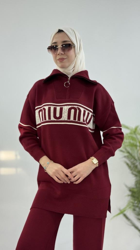 New season women's winter hijab top and bottom set, model G4073 - Burgundy