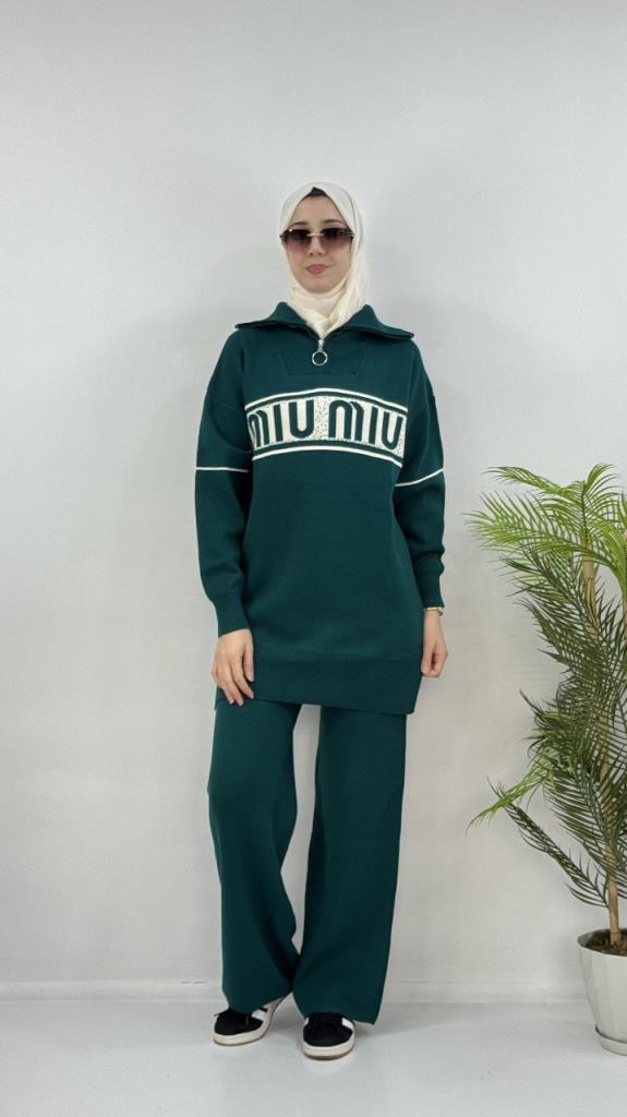 طقم حجاب نسائي شتوي جديد، موديل G4073 - زيتي