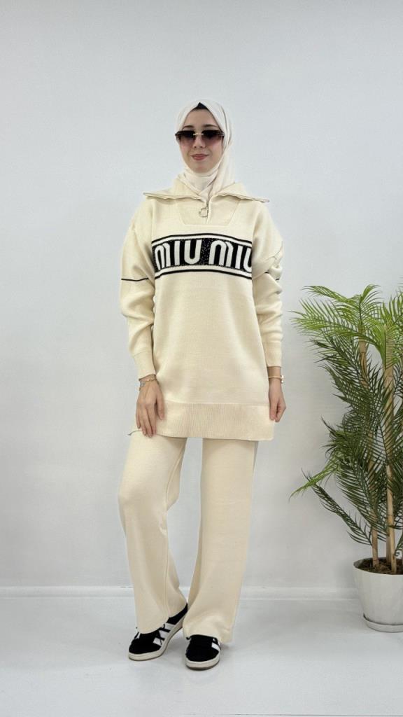 New season women's winter hijab top and bottom set, model G4073 - Ecru