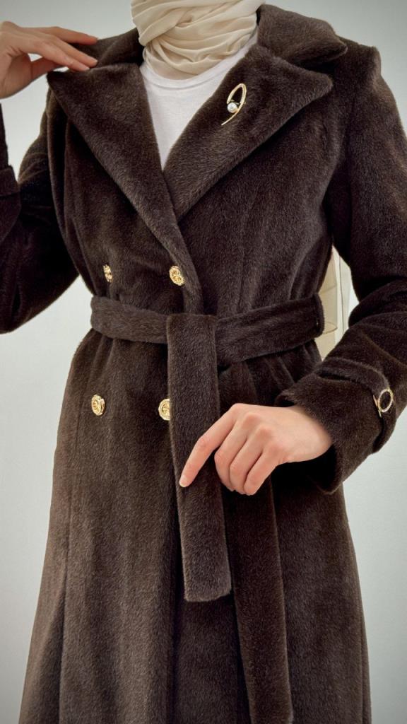 Women's stylish and comfortable winter coat, model G4074 - Brown