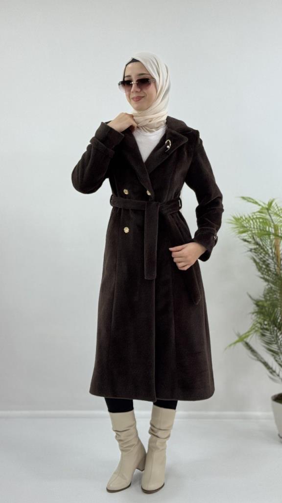 Women's stylish and comfortable winter coat, model G4074 - Brown