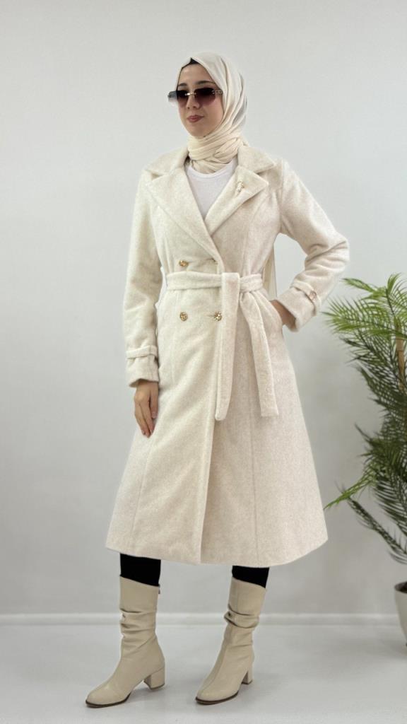 Women's stylish and comfortable winter coat, model G4074 - White