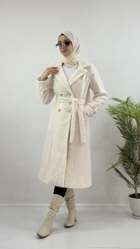 Women's stylish and comfortable winter coat, model G4074 - White