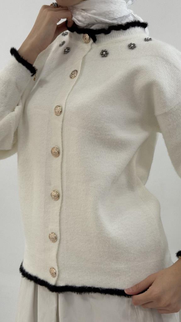 Women's stylish and comfortable winter jacket, model G4123 - Ecru