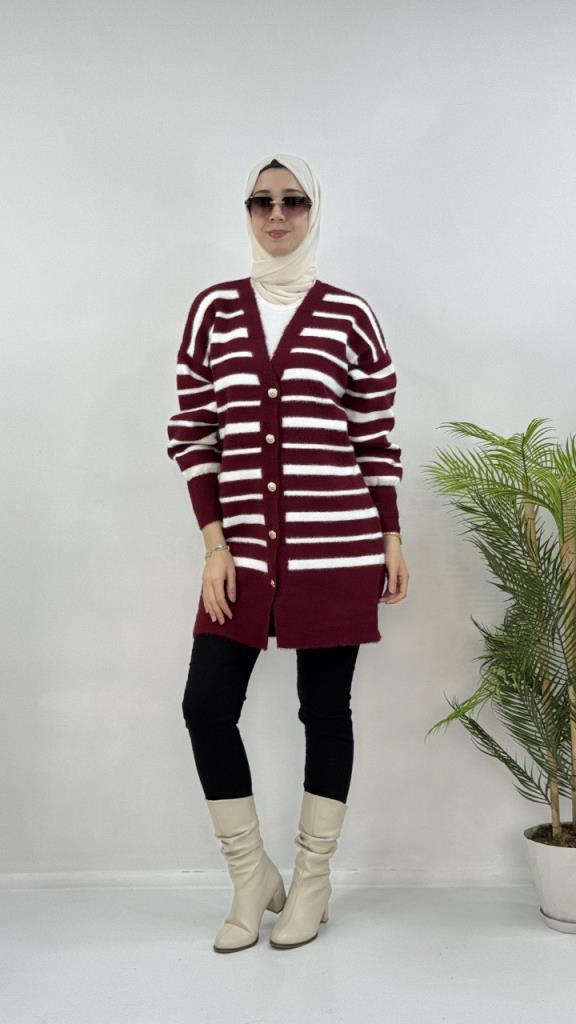Women's Soft Winter Cardigan, Model G4124 - Burgundy