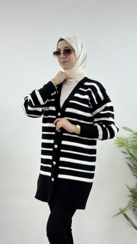 Women's Soft Winter Cardigan, Model G4124 - Black
