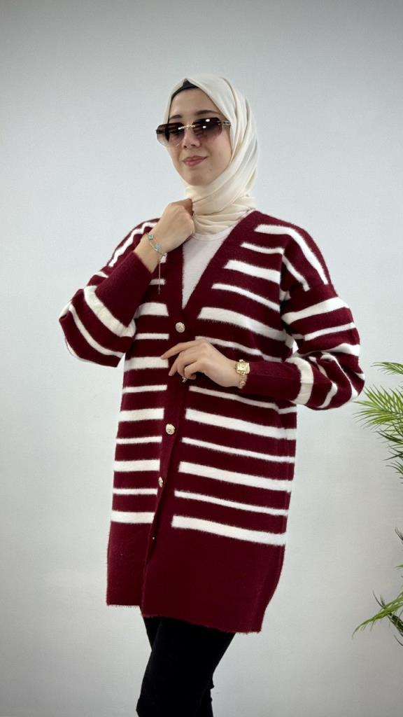 Women's Soft Winter Cardigan, Model G4124 - Burgundy