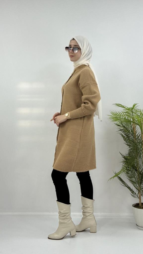 Women's soft winter cardigan, model G4125 - Beige