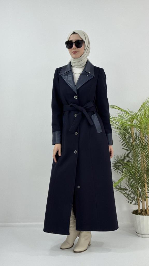 Women's stylish and comfortable long winter coat, model G4167 - Navy Blue