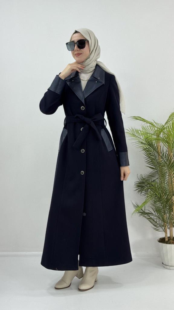 Women's stylish and comfortable long winter coat, model G4167 - Navy Blue