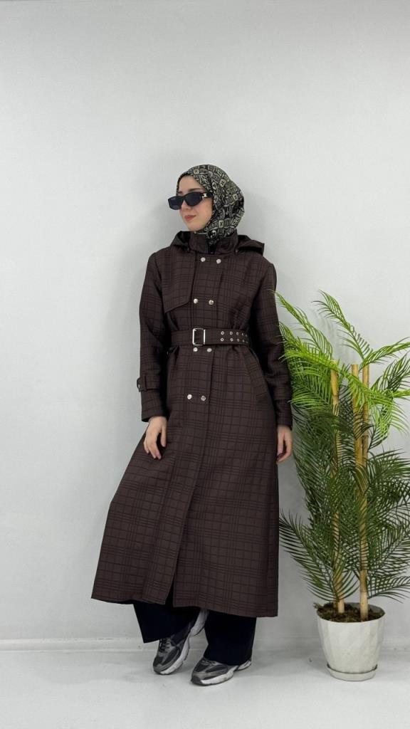 Women's long winter coat model G4479 - Brown