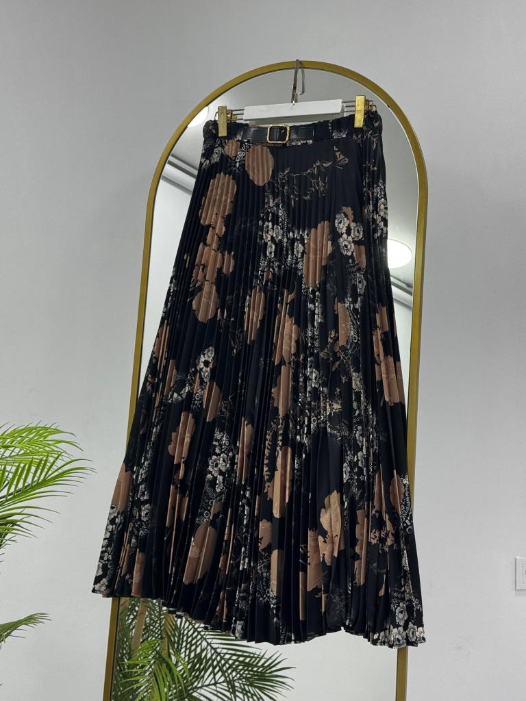 Floral print modest long skirt g4594 - Black