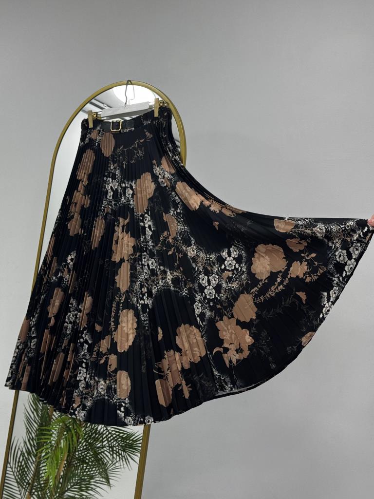 Floral print modest long skirt g4594 - Black
