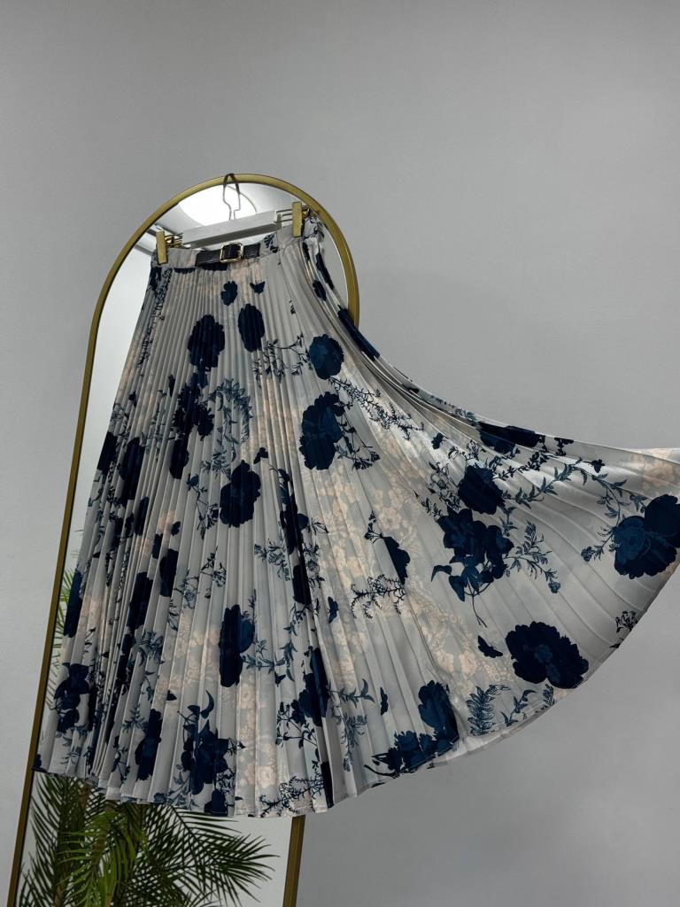 Floral print modest long skirt g4594 - Blue