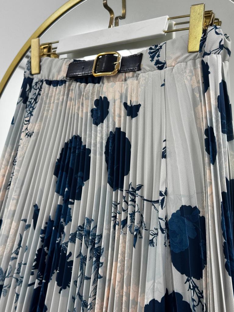 Floral print modest long skirt g4594 - Blue