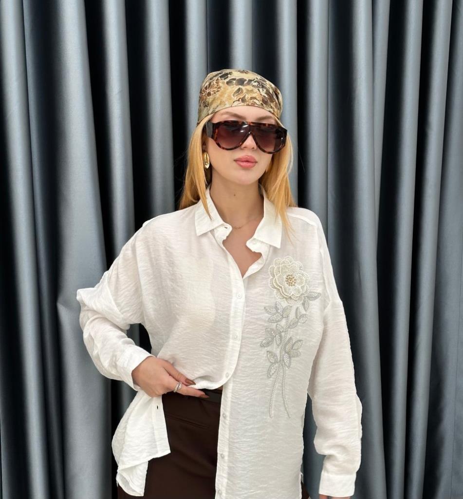 Women's floral detail shirt G4761 - White