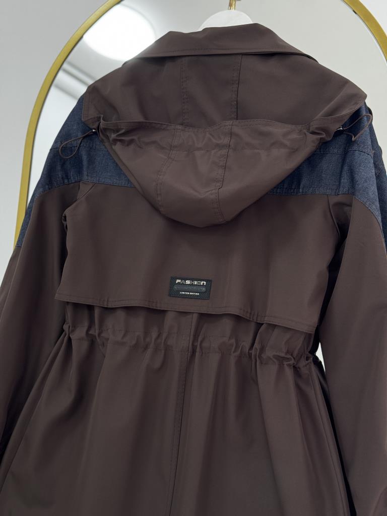 معطف نسائي بتفاصيل جينز عند الخصر G4858 - بني