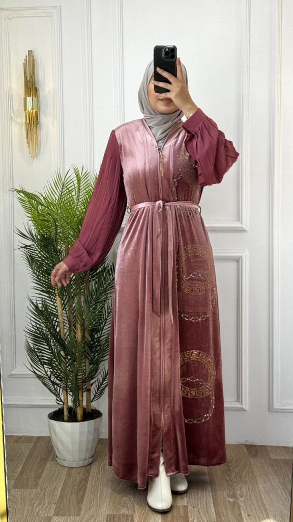 Luxurious wool abaya for veiled women, with an elegant design that combines comfort and luxury, model m2041 - Pink