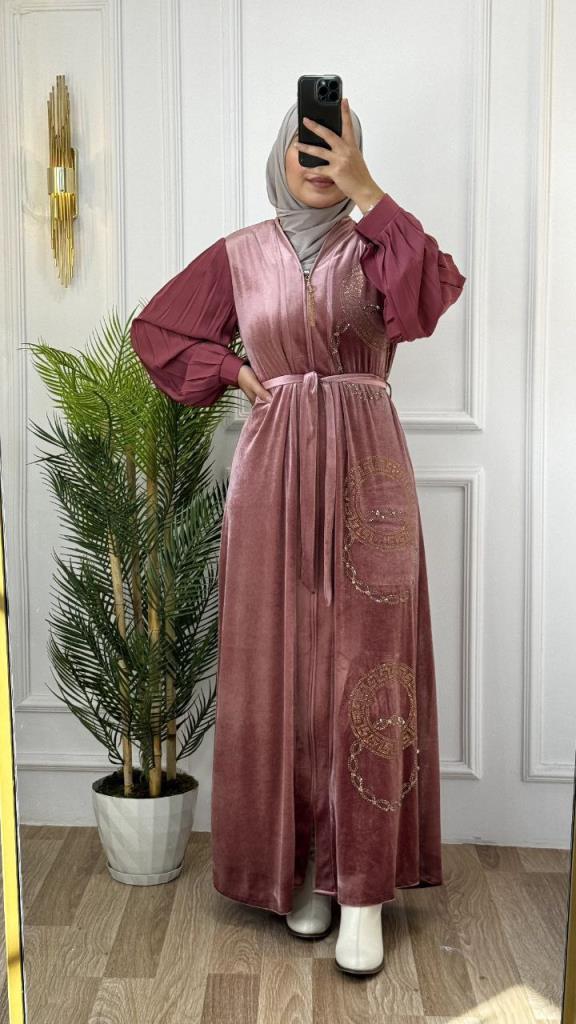 Luxurious wool abaya for veiled women, with an elegant design that combines comfort and luxury, model m2041 - Pink