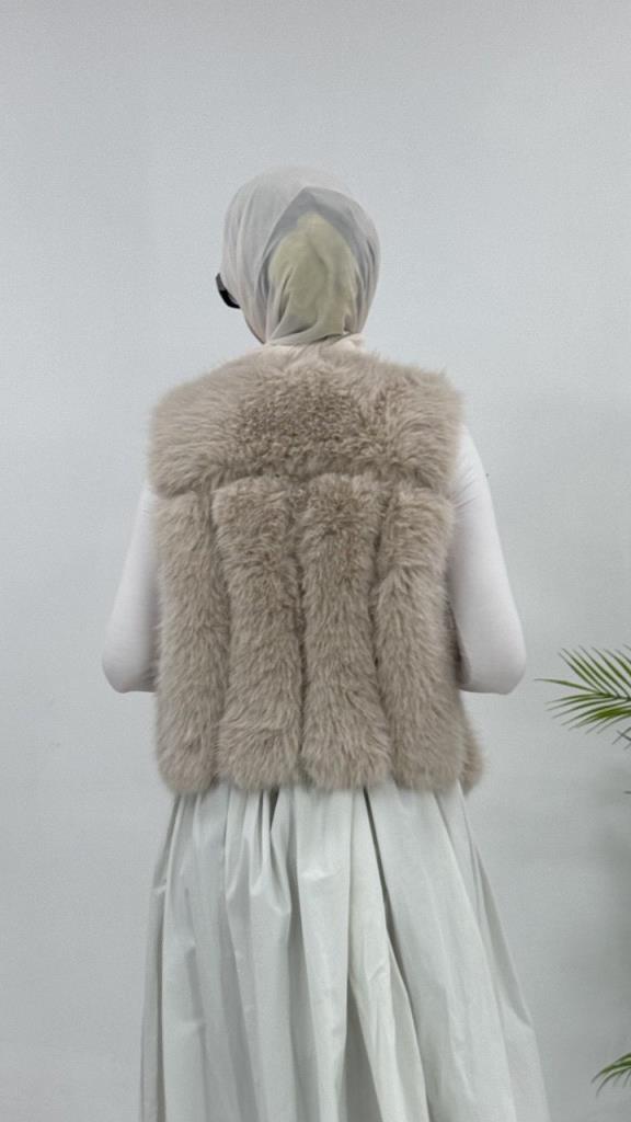 جديد موسمي سترة نسائية شتوية انيقة ومريحة فرو مناسبة للمناسبات الخاصة موديل Z0023 - سكري