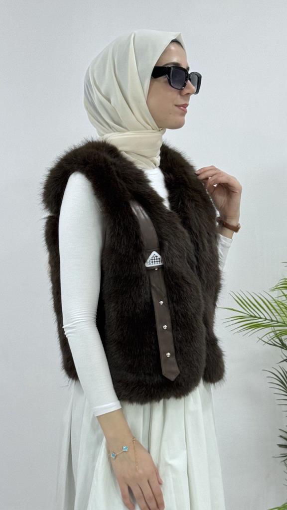 جديد موسمي سترة نسائية شتوية انيقة ومريحة فرو مناسبة للمناسبات الخاصة موديل Z0023 - بني