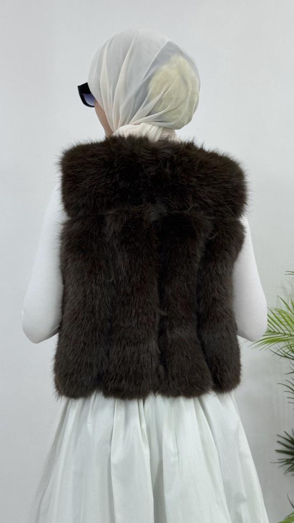 جديد موسمي سترة نسائية شتوية انيقة ومريحة فرو مناسبة للمناسبات الخاصة موديل Z0023 - بني