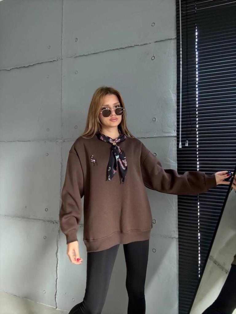 Women's stylish and comfortable new season blouse, model G3725 - Brown