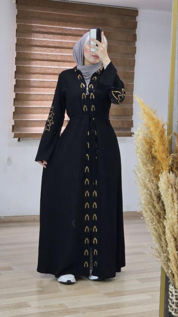 Elegant and modest abaya for veiled women, featuring a sophisticated design, model m2014 - Black