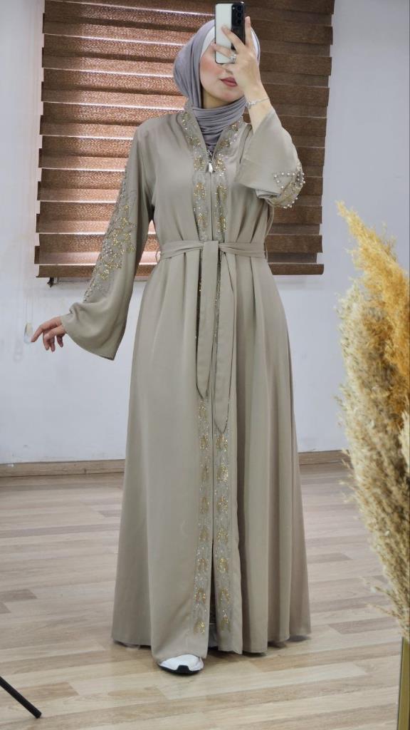 Elegant and modest abaya for veiled women, featuring a sophisticated design, model m2014 - Beige