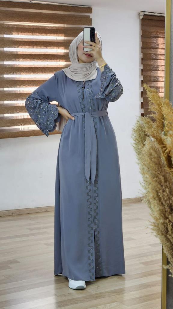 Luxuriously designed abaya in several colors, combining elegance and simplicity, model m2015 - Gray