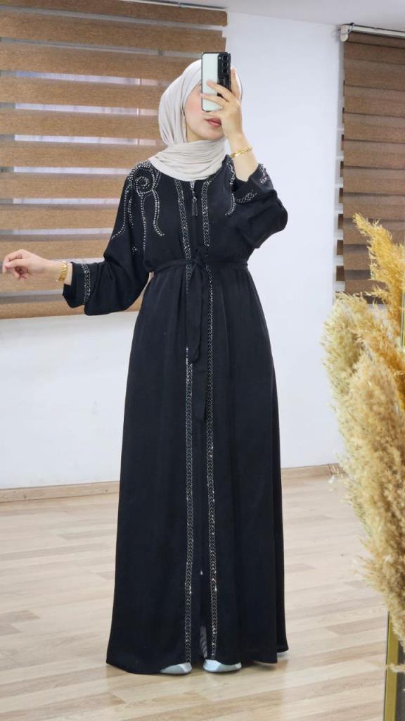 Elegant abaya for veiled women with a luxurious design, ideal for special occasions, model m2018 - Black