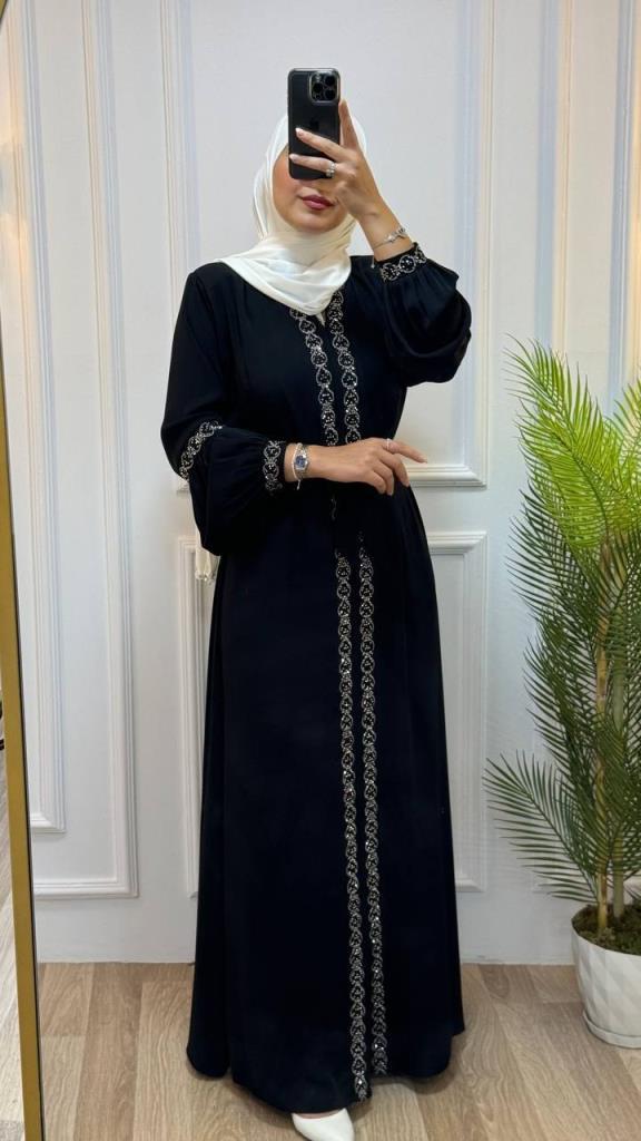 An elegant and modest abaya for hijabi women, Model M2021 - Black